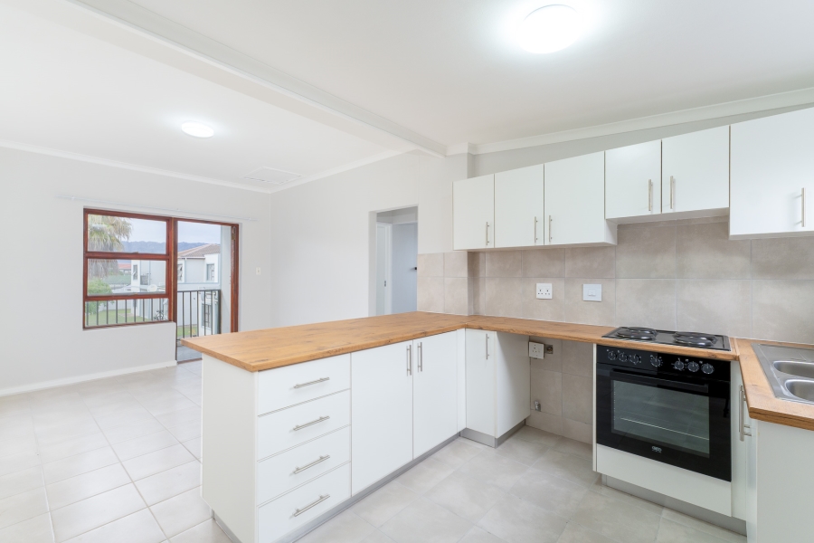 2 Bedroom Property for Sale in Twin Palms Western Cape